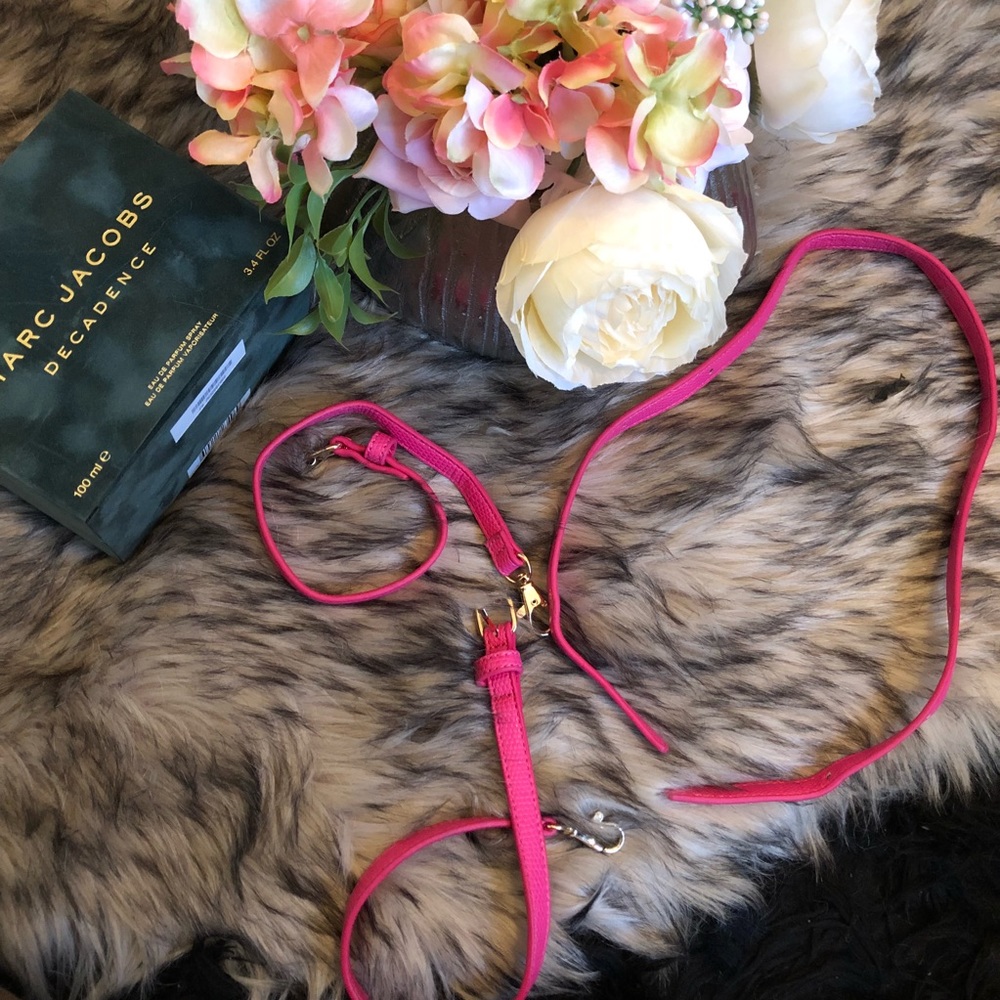 3 items for $25❣️❣️❣️ SALE  ❣️❣️❣️3 Piece Crossbody Strap